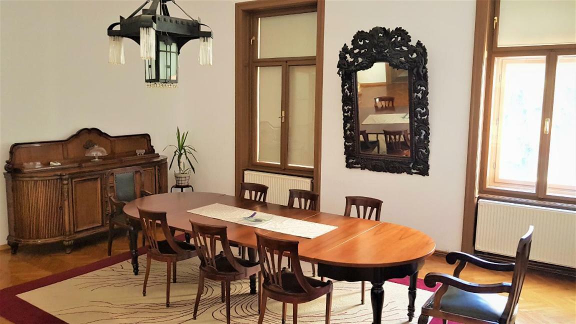 Luxury Apartment In The Heart Of Varaždin Buitenkant foto