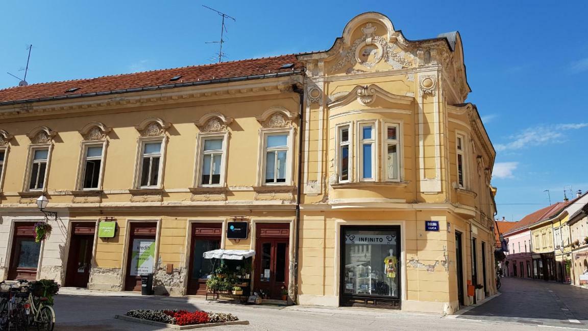 Luxury Apartment In The Heart Of Varaždin Buitenkant foto